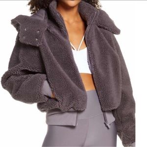 ❄️ Alo Yoga Foxy Sherpa Jacket sz Small Purple